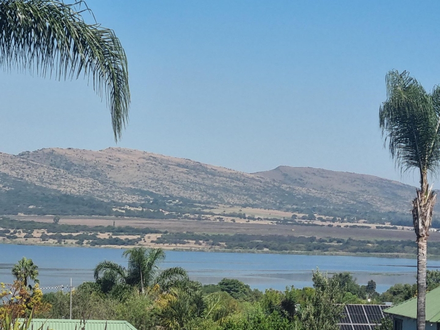 Commercial Property for Sale in Kosmos Ridge North West